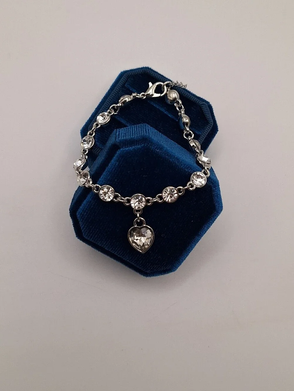 NEW Made With Swarovski Crystal Heart Charm Bracelet Silver Tone